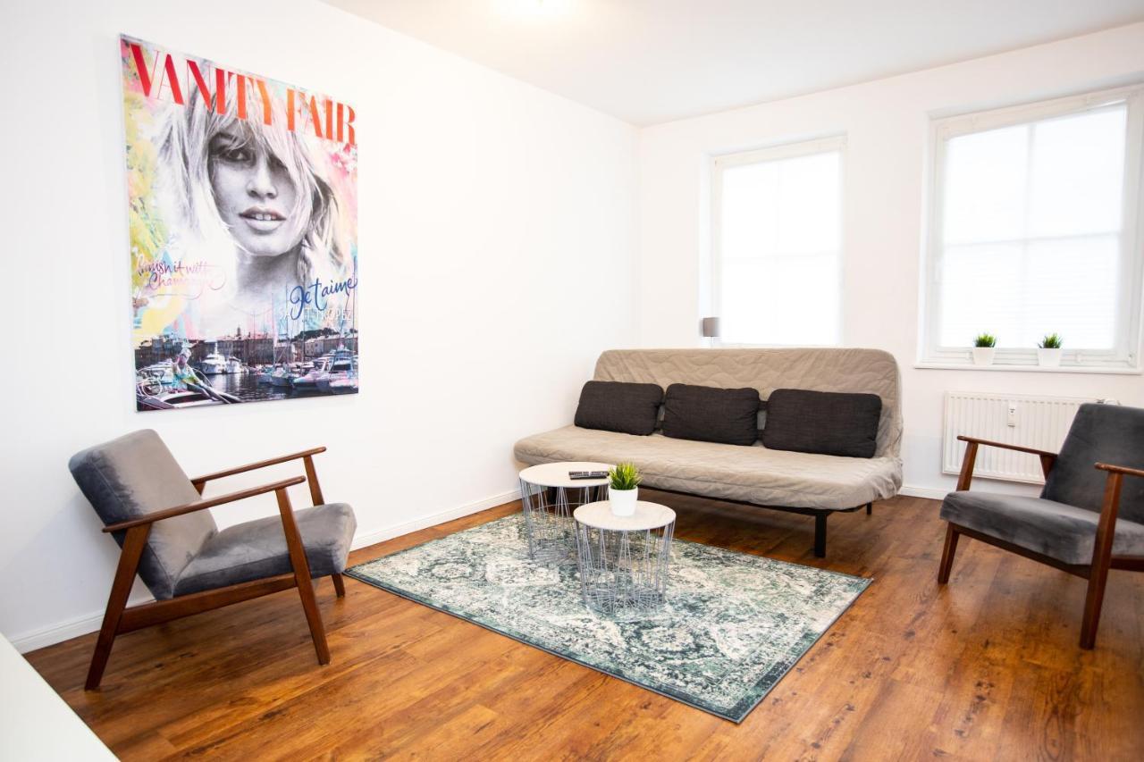 Moderne 2-Zimmer Wohnung! Wlan Und Netflix Inklusive! Zentral Gelegen In Der Historischen Altstadt! Stade Exteriör bild