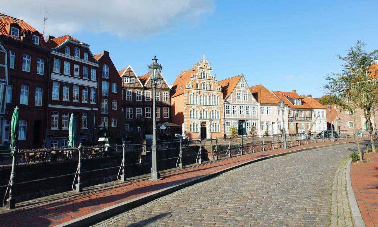 Moderne 2-Zimmer Wohnung! Wlan Und Netflix Inklusive! Zentral Gelegen In Der Historischen Altstadt! Stade Exteriör bild