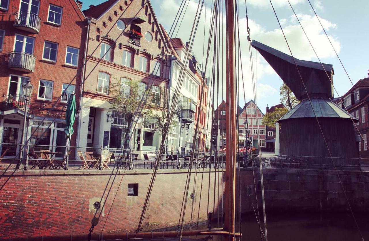 Moderne 2-Zimmer Wohnung! Wlan Und Netflix Inklusive! Zentral Gelegen In Der Historischen Altstadt! Stade Exteriör bild